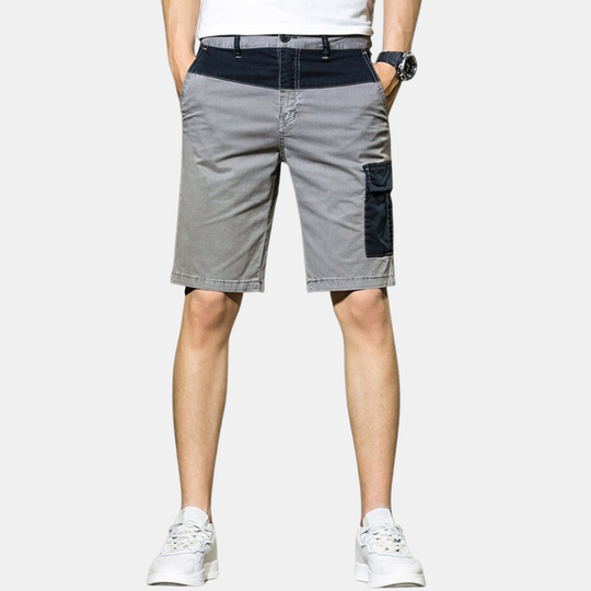 Männliche Cargo-Shorts