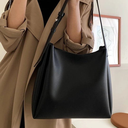 Bella | Elegant Leather Handbag