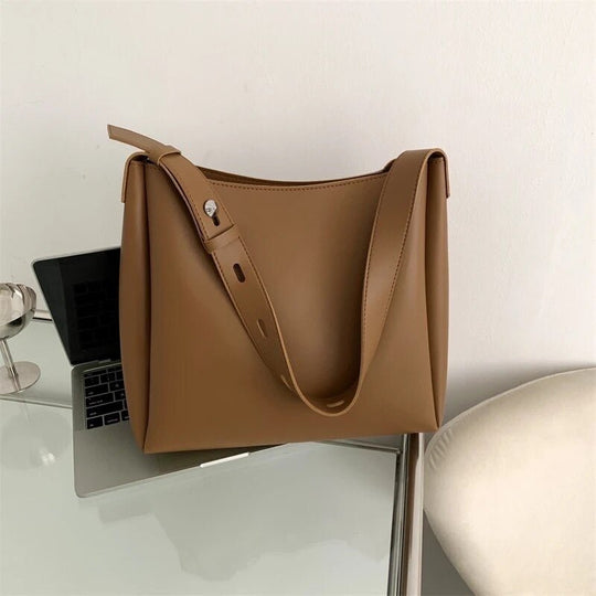 Bella | Elegant Leather Handbag